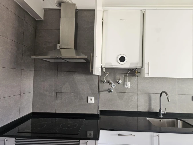 Apartamento T2 para Venda em Cacém e São Marcos Foto 4
