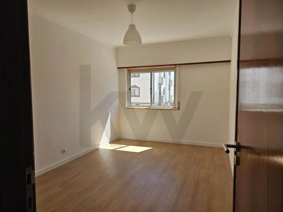 Apartamento T2 para Venda em Cacém e São Marcos Foto 11