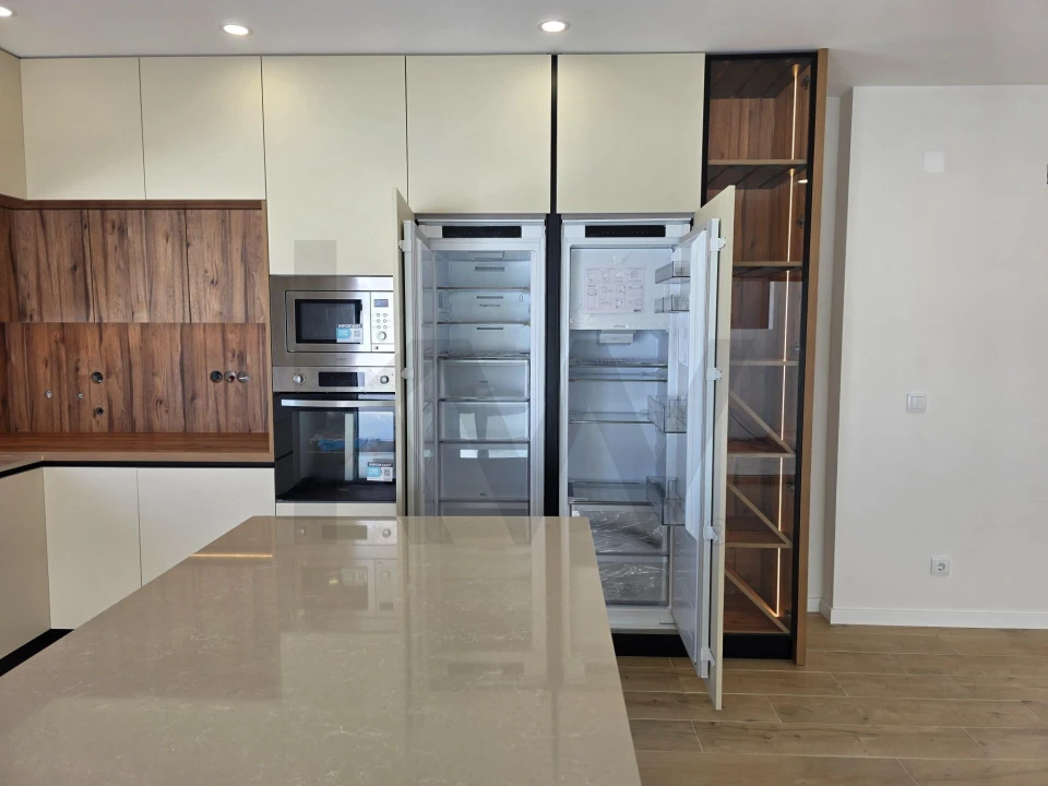 Moradia T4 para Venda em Alhos Vedros Foto 9