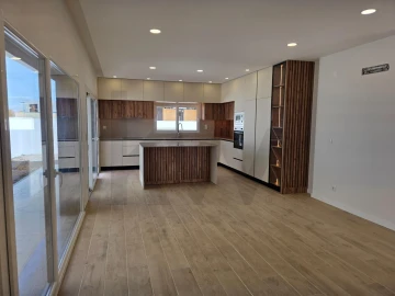 Moradia T4 para Venda em Alhos Vedros