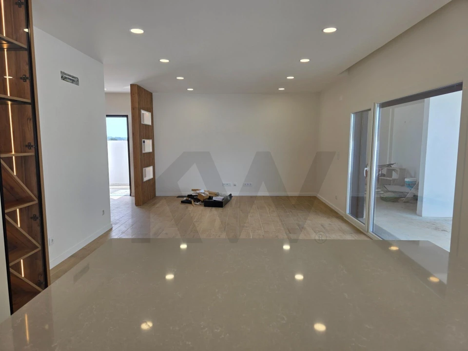 Moradia T4 para Venda em Alhos Vedros Foto 11