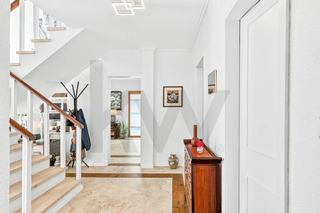 Moradia T4 para Venda em Alcabideche Foto 15