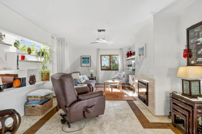 Moradia T4 para Venda em Alcabideche