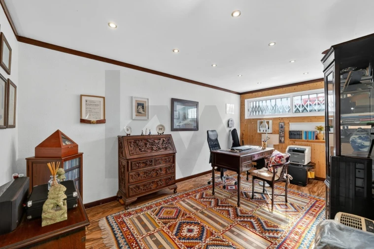 Moradia T4 para Venda em Alcabideche Foto 7