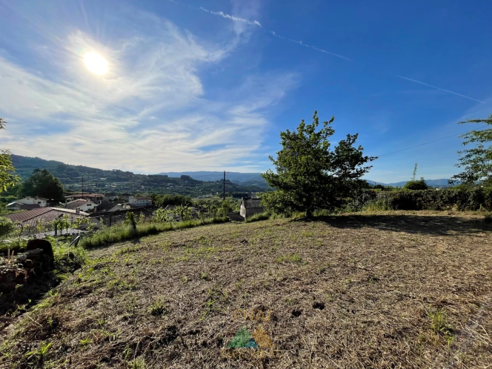 Terreno para Venda em Ponte da Barca, V.N. Muía, Paço Vedro Magalhães Foto 1
