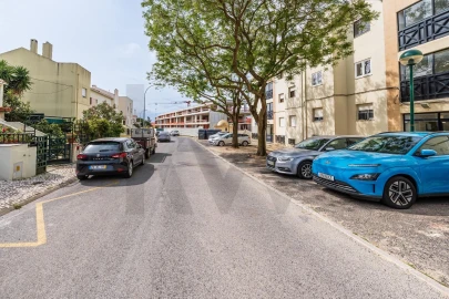 Moradia T3 para Venda em Oeiras e São Julião da Barra, Paço de Arcos e Caxias