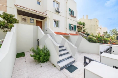 Moradia T3 para Venda em Oeiras e São Julião da Barra, Paço de Arcos e Caxias