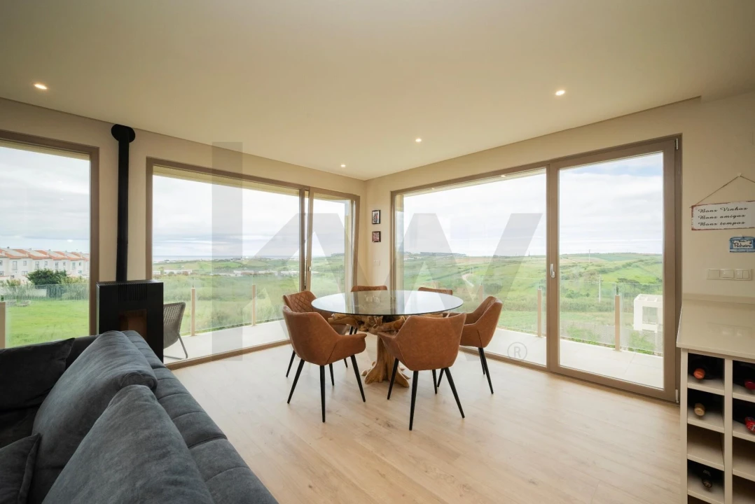 Apartamento T2 para Venda em Lourinhã e Atalaia Foto 16