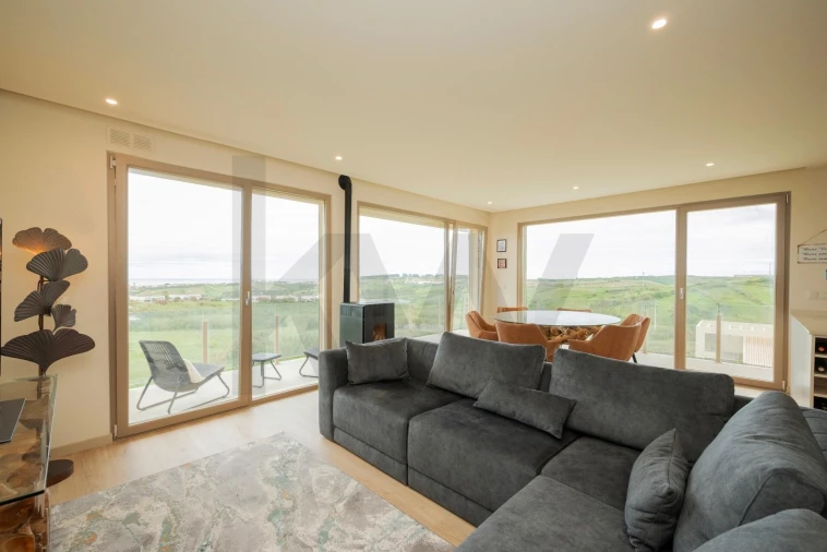 Apartamento T2 para Venda em Lourinhã e Atalaia Foto 13