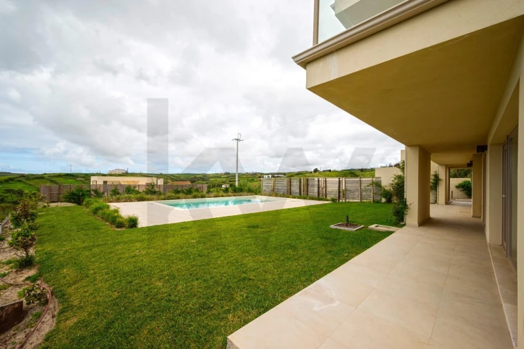 Apartamento T2 para Venda em Lourinhã e Atalaia Foto 44