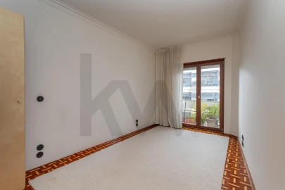 Apartamento T3 para Venda em Alvalade