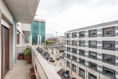 Apartamento T3 para Venda em Alvalade