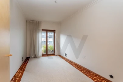 Apartamento T3 para Venda em Alvalade