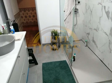 Moradia T4 para Venda em Odivelas