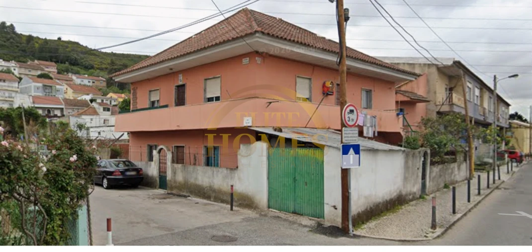 Moradia T4 para Venda em Odivelas Foto 2