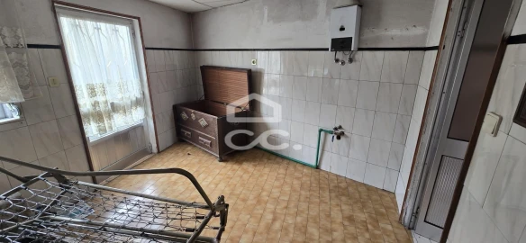 Moradia T2 para Venda em Selho (São Jorge)