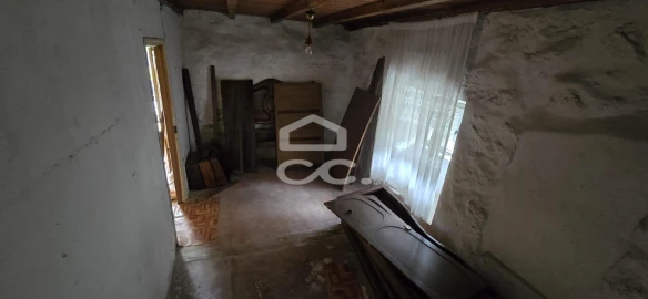 Moradia T2 para Venda em Selho (São Jorge)