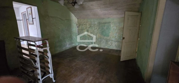 Moradia T2 para Venda em Selho (São Jorge)