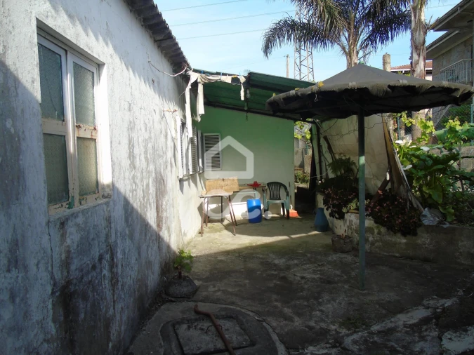 Moradia T2 para Venda em Selho (São Jorge) Foto 4