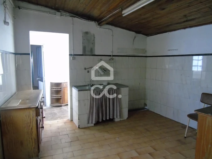 Moradia T2 para Venda em Selho (São Jorge) Foto 16