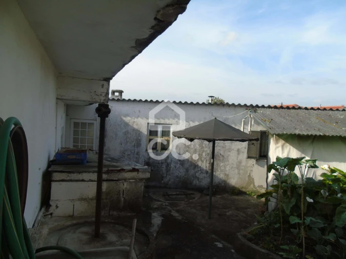 Moradia T2 para Venda em Selho (São Jorge) Foto 5