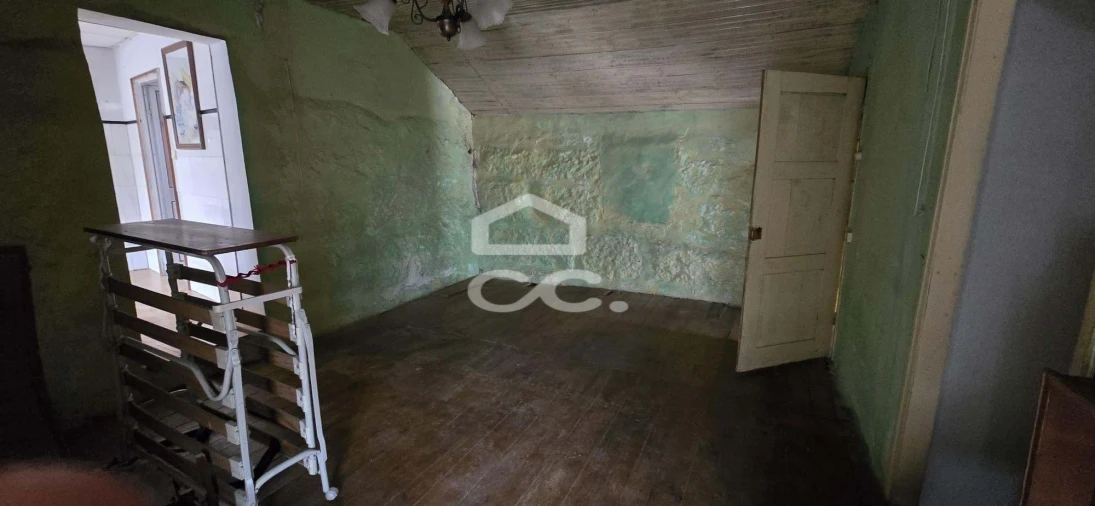 Moradia T2 para Venda em Selho (São Jorge) Foto 10