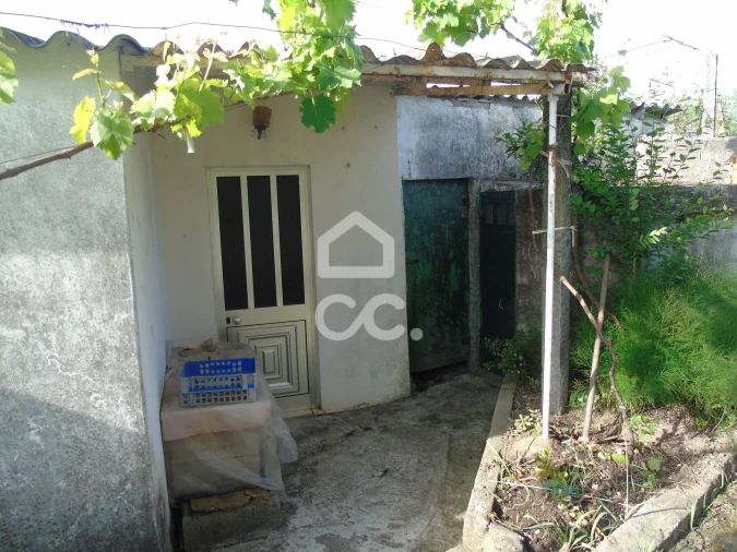 Moradia T2 para Venda em Selho (São Jorge) Foto 7