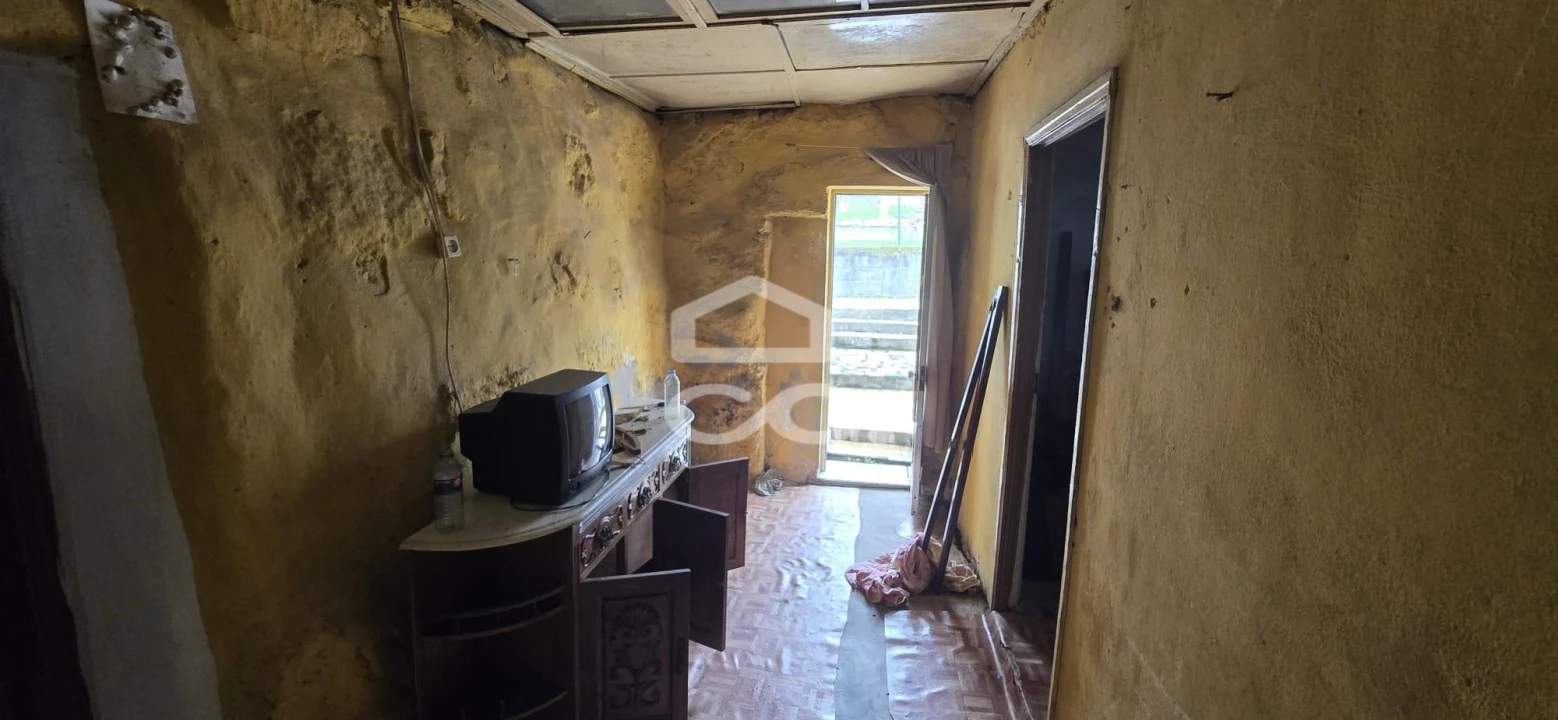 Moradia T2 para Venda em Selho (São Jorge) Foto 12