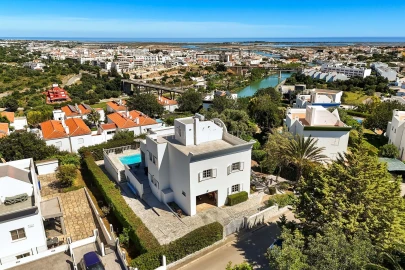 Moradia T4 para Venda em Tavira (Santa Maria e Santiago)