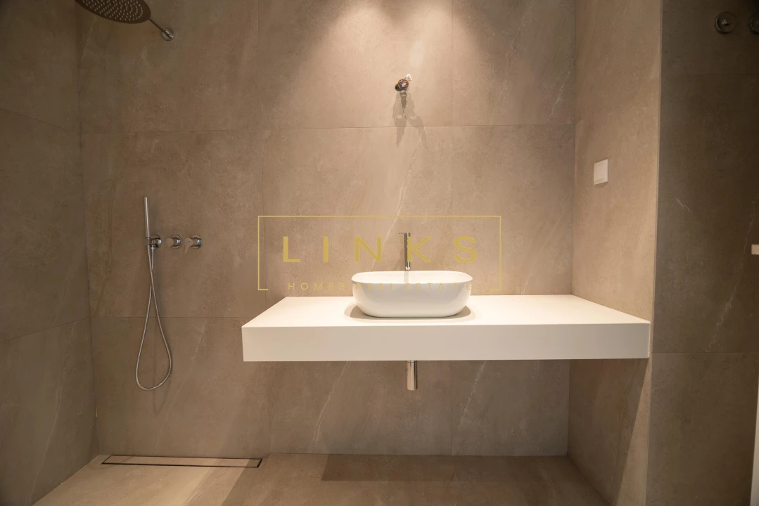 Apartamento T3 para Venda em Estreito de Camara de Lobos Foto 19