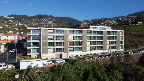 Apartamento T3 para Venda em Estreito de Camara de Lobos