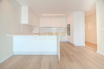 Apartamento T3 para Venda em Estreito de Camara de Lobos