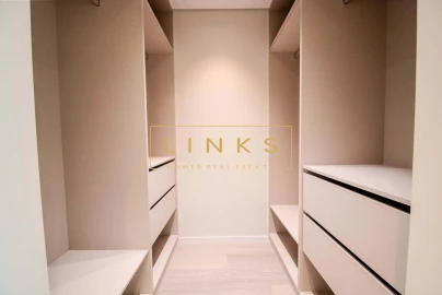 Apartamento T3 para Venda em Estreito de Camara de Lobos