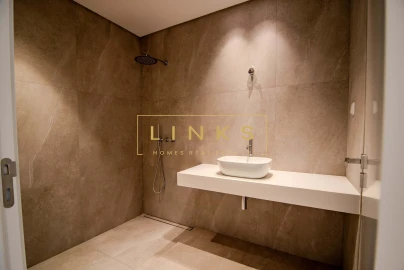 Apartamento T3 para Venda em Estreito de Camara de Lobos