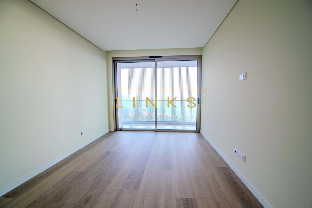 Apartamento T3 para Venda em Estreito de Camara de Lobos Foto 18