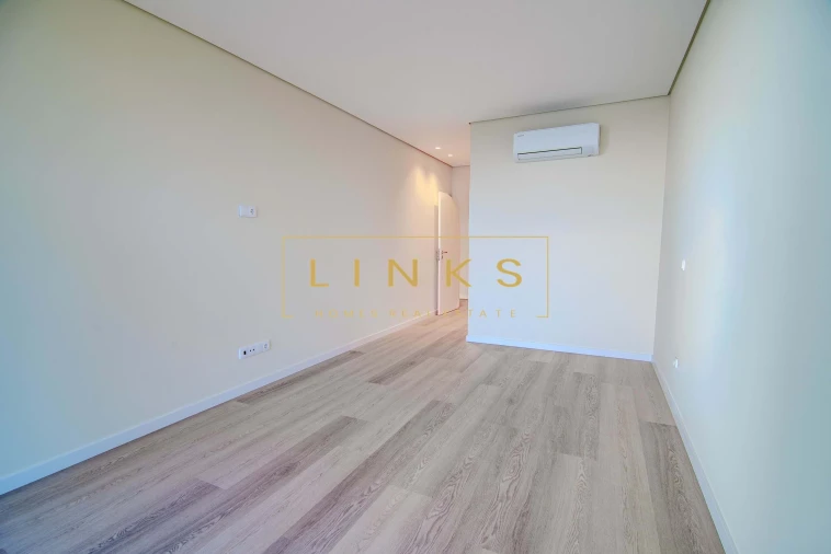 Apartamento T3 para Venda em Estreito de Camara de Lobos Foto 20