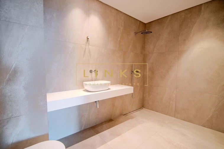 Apartamento T3 para Venda em Estreito de Camara de Lobos Foto 22