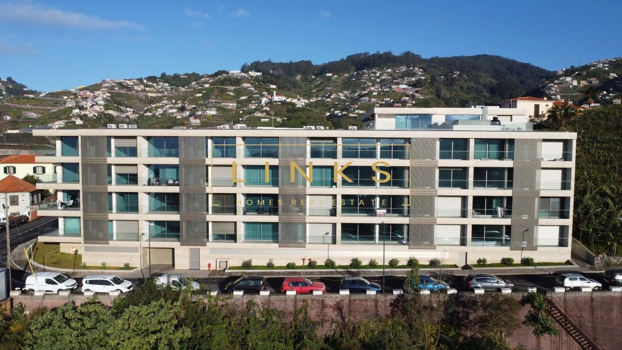 Apartamento T3 para Venda em Estreito de Camara de Lobos Foto 35