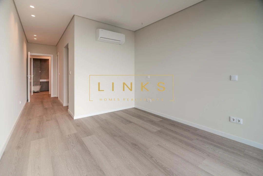 Apartamento T3 para Venda em Estreito de Camara de Lobos Foto 22