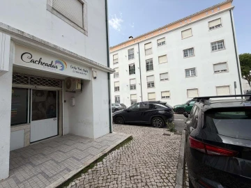 Negócio para Venda em São Domingos de Rana