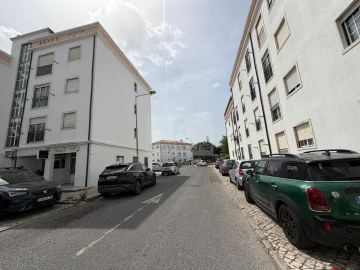 Negócio para Venda em São Domingos de Rana