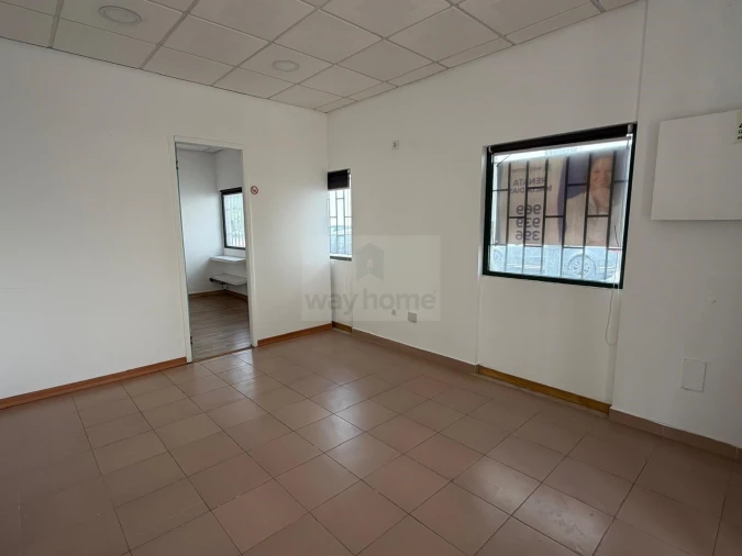 Negócio para Venda em São Domingos de Rana Foto 6