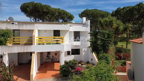 Moradia T3 para Venda em Quarteira