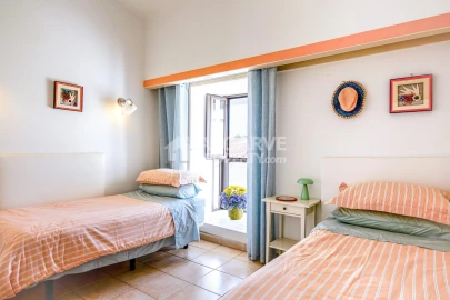 Moradia T3 para Venda em Quarteira