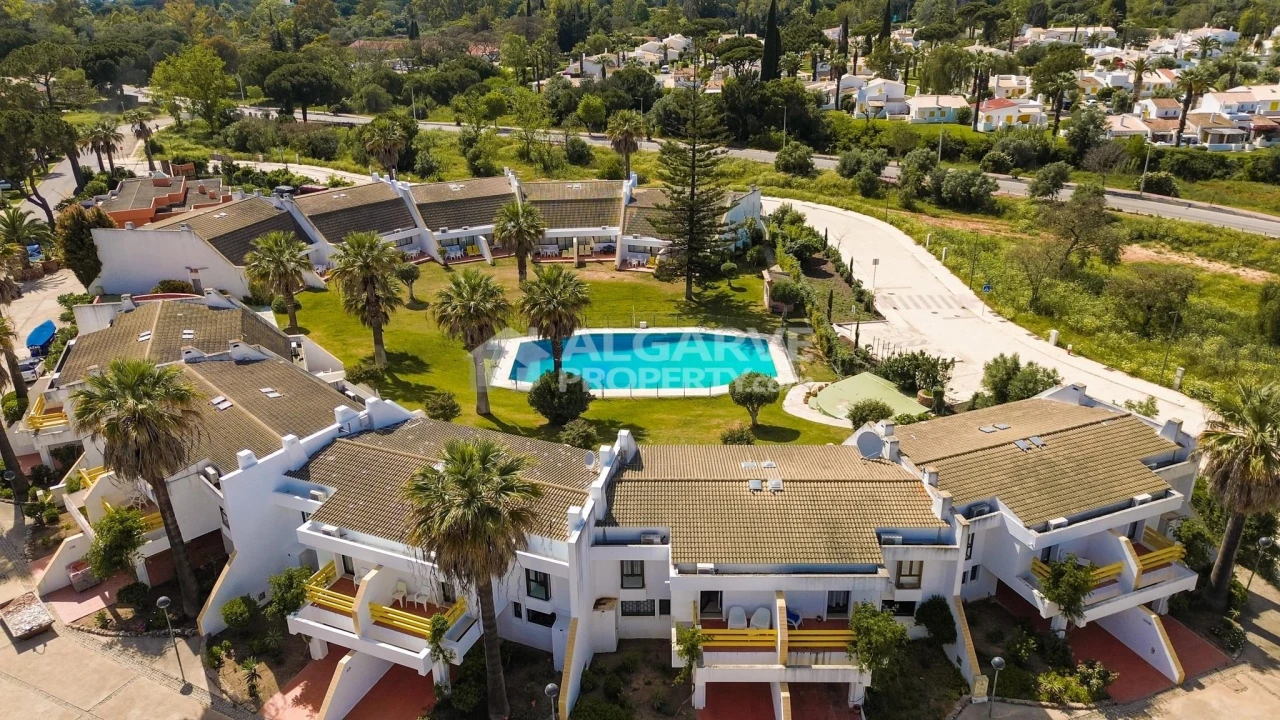 Moradia T3 para Venda em Quarteira Foto 6