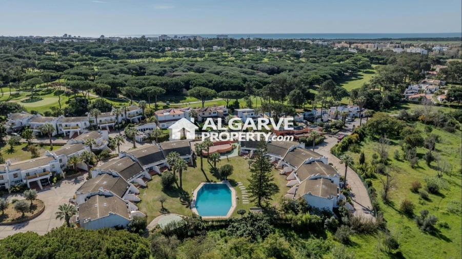 Moradia T3 para Venda em Quarteira Foto 21