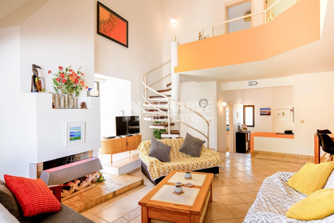 Moradia T3 para Venda em Quarteira Foto 10