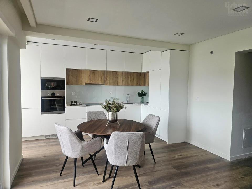 Apartamento T3 para Venda em Benfica Foto 3