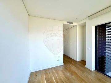 Apartamento T3 para Venda em Algés, Linda-A-Velha e Cruz Quebrada-Dafundo