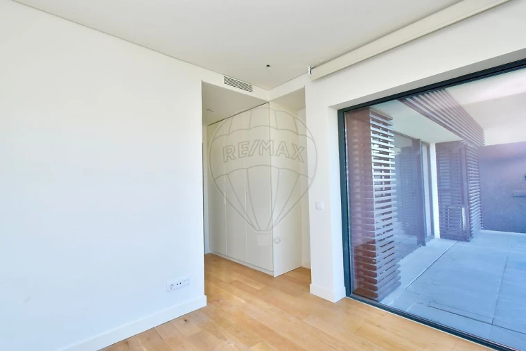 Apartamento T3 para Venda em Algés, Linda-A-Velha e Cruz Quebrada-Dafundo Foto 11